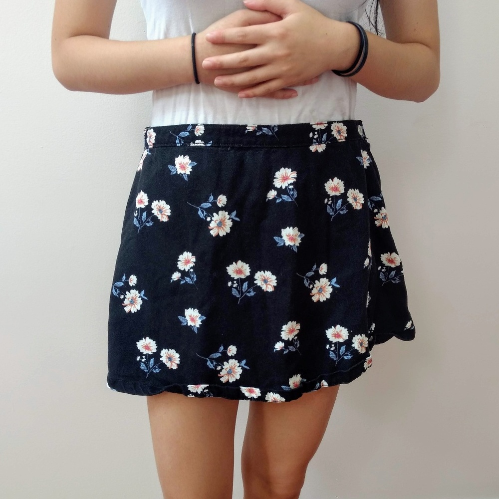 Flowery Forever 21 Dark Blue Skirt